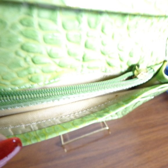 Brahmin Green Melbourne Leather Folding Debbie Wallet No Wrist Strap Org… - Picture 4 of 8